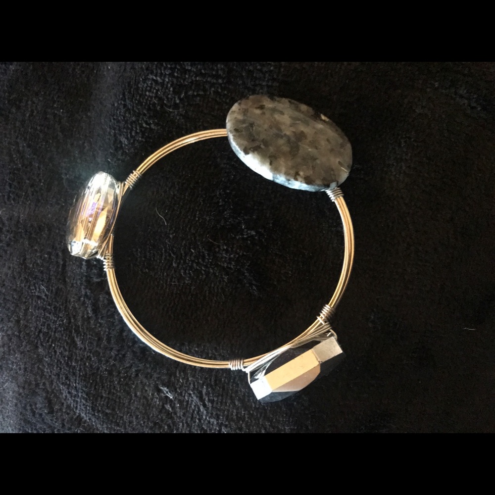 Bangle bracelet